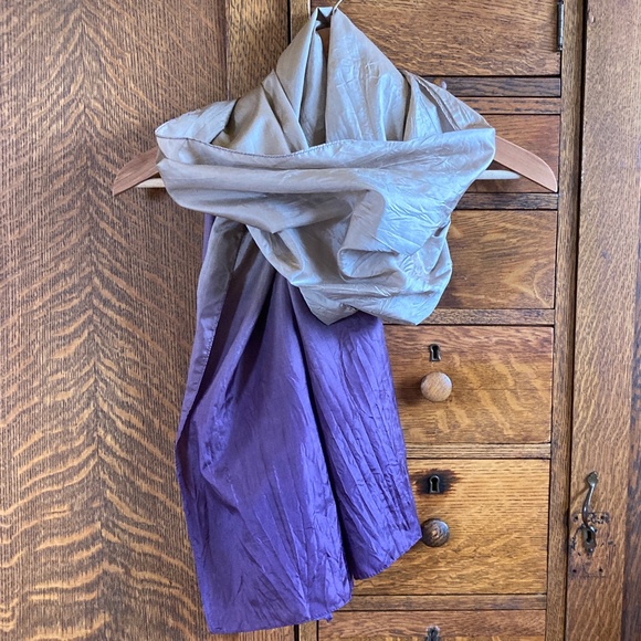 Pure silk Danier scarf - Picture 5 of 8